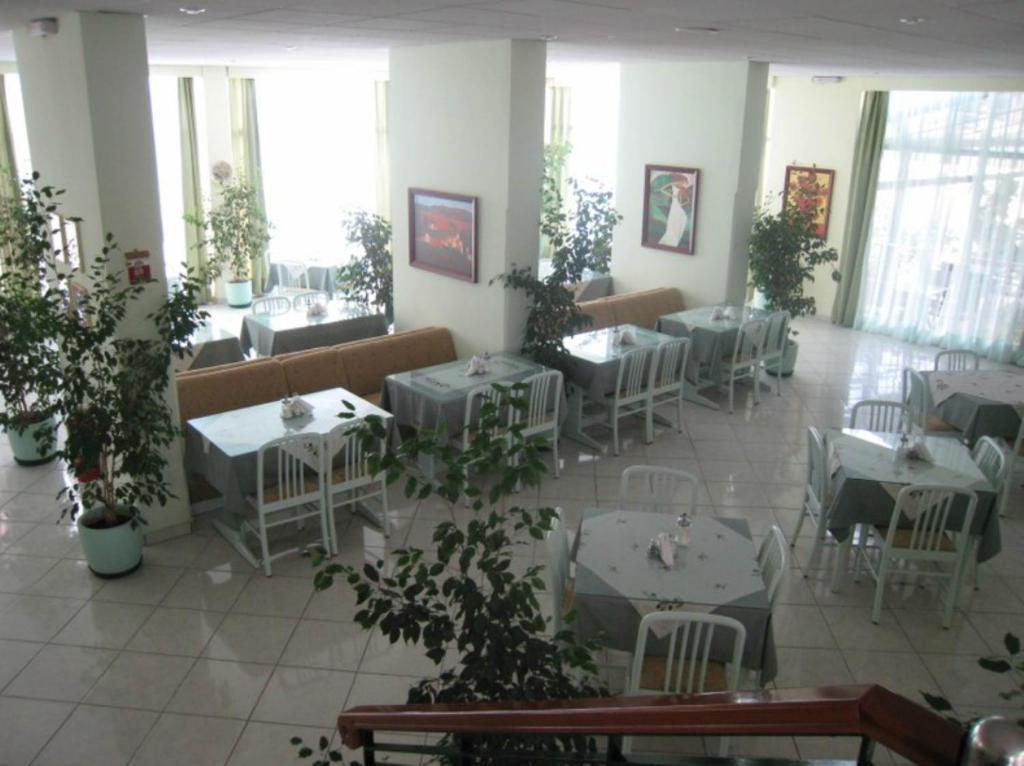 Miramare Bay Hotel Karpathos Bagian luar foto